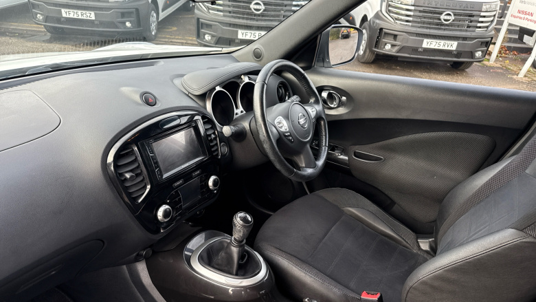 Nissan Juke 1.5 dCi N-Connecta 5dr Diesel Hatchback